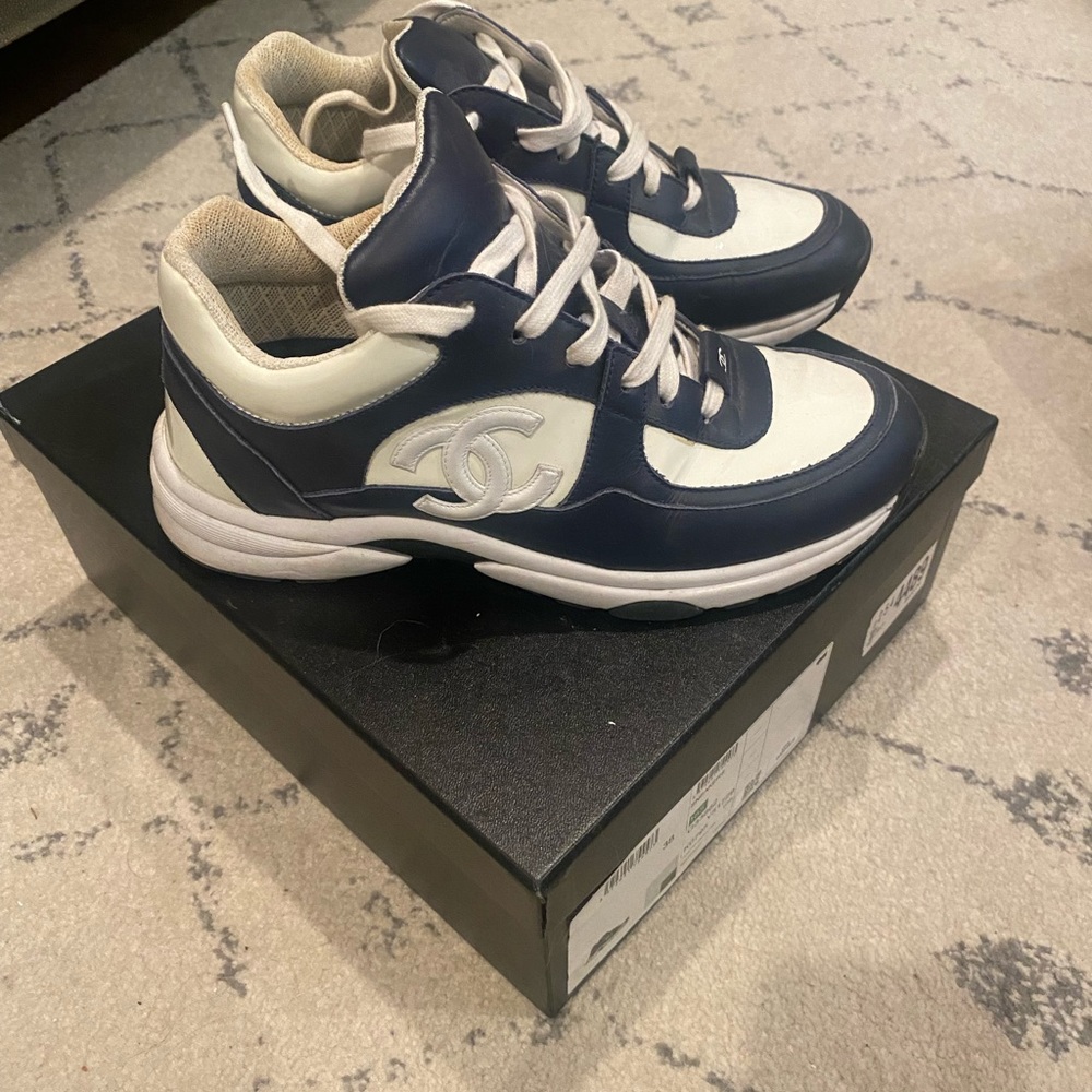 Chanel sneakers navy and blue | authentic | size 38